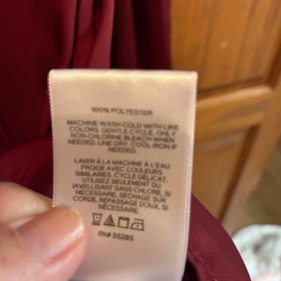 Express Women's long sleeved  Burgundy Blouse Size L - Picture 5 of 5